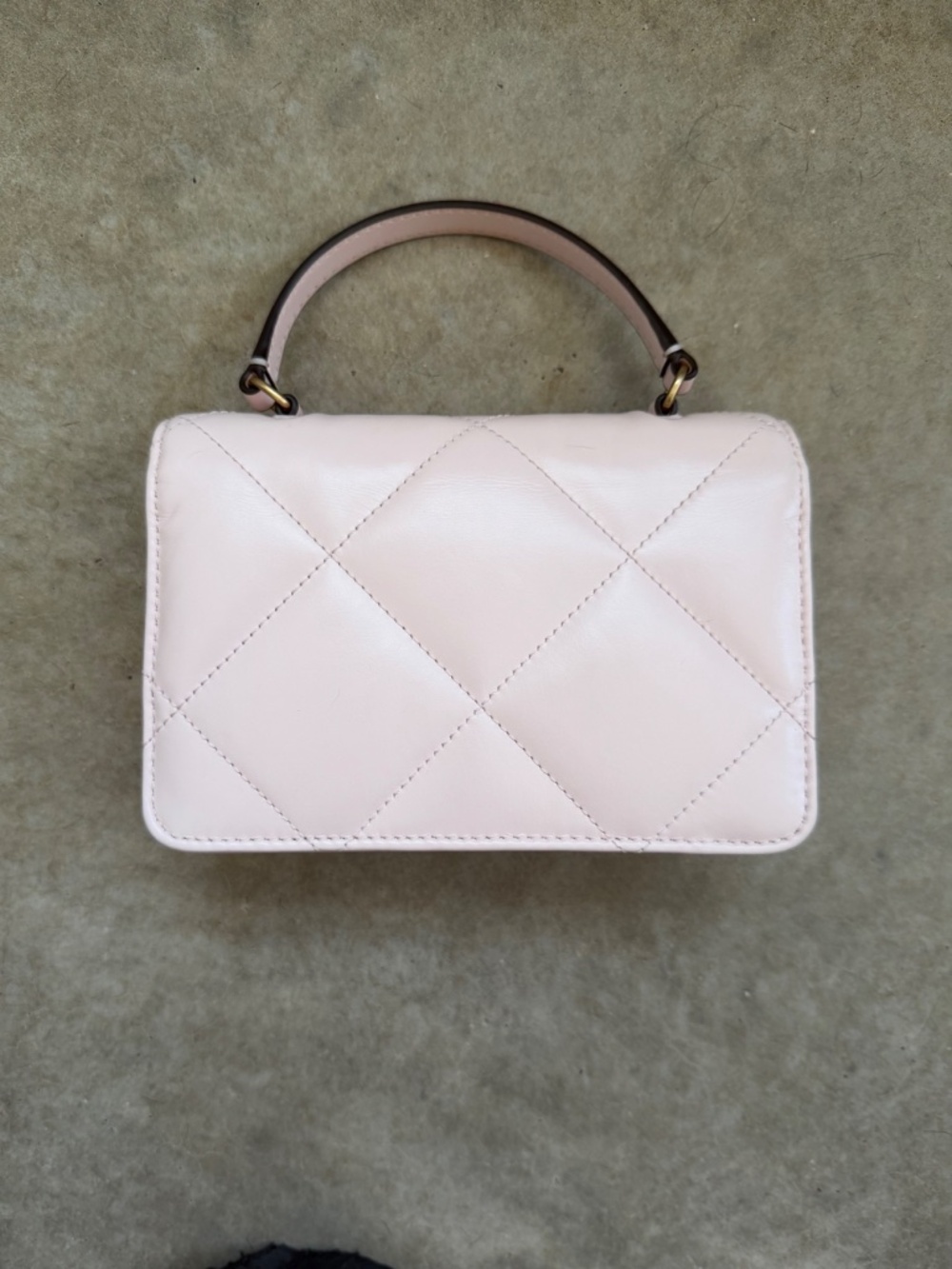 Tory Burch Mini Kira Diamond Quilt Top Handle Chain Wallet - Picture 5 of 8